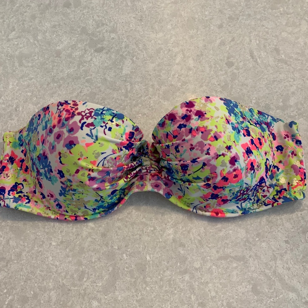 Victoria’s Secret Strapless Bikini Top